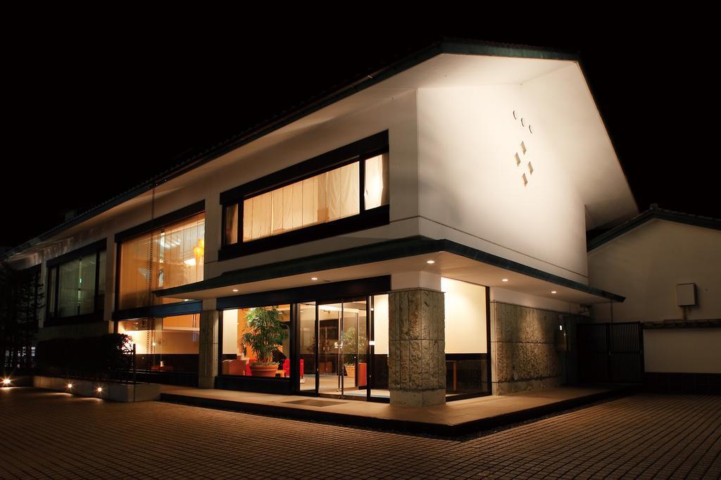 Auberge Suzukane Kōriyama Exteriör bild