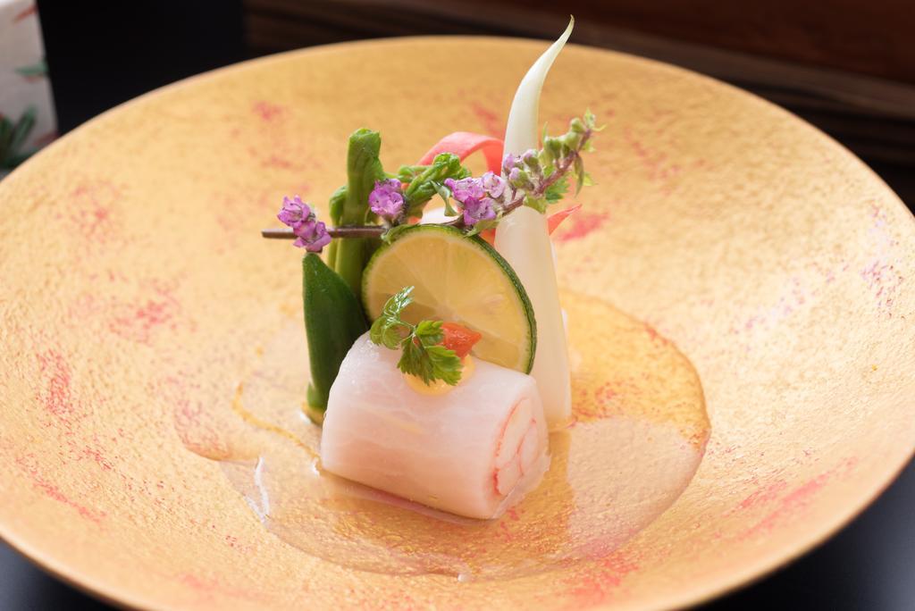 Auberge Suzukane Kōriyama Exteriör bild